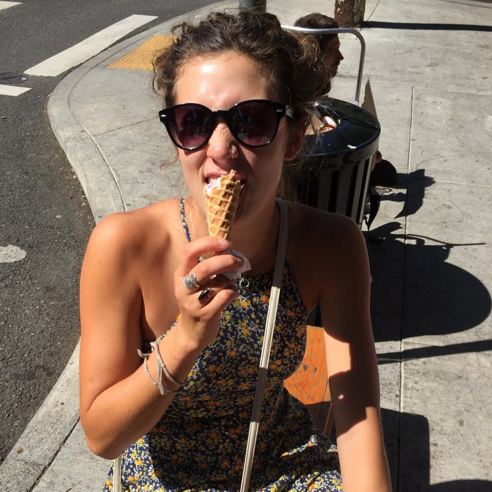 Meet your Posher, Elaine